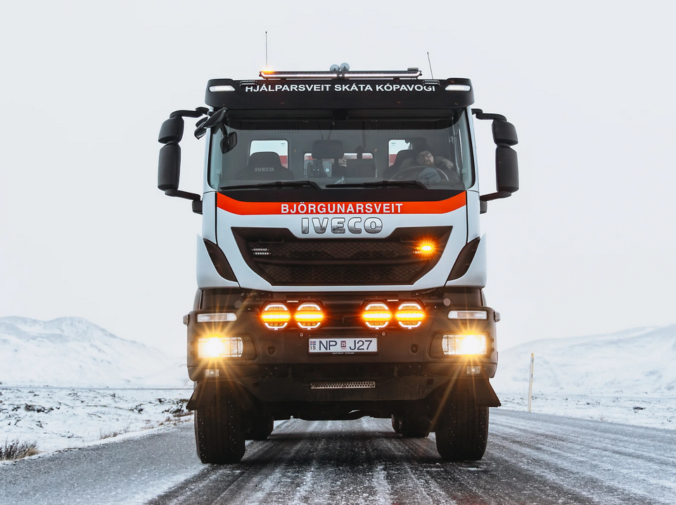 OZZ XR3 P9" Extraljus med varningsljus - Svart